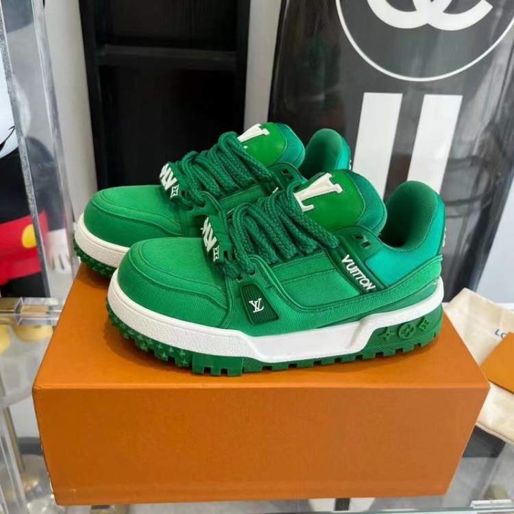 Picture of Louis Vuitton Shoes _SKULVsz35-46sfm010216582